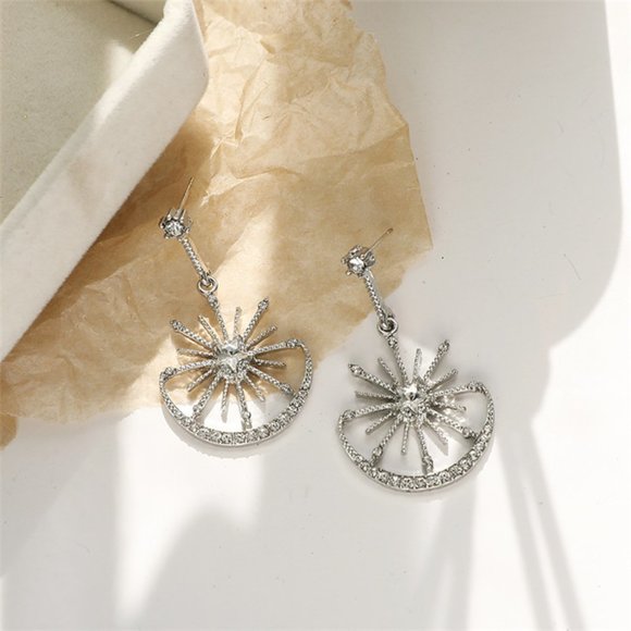 ♠️ NEW Boho and Classic Silver Earrings - Picture 4 of 4